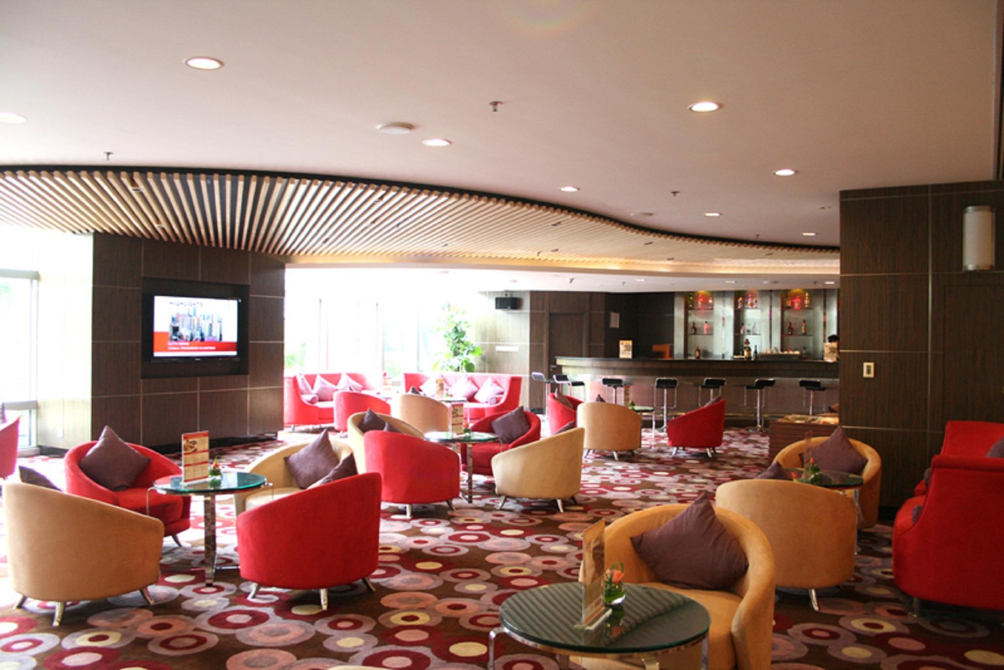 Novotel Atlantis Shanghai - Breakfast In The Clouds With River View In The Revolving Restaurant & 24Hours Free Self-Laundry Kültér fotó
