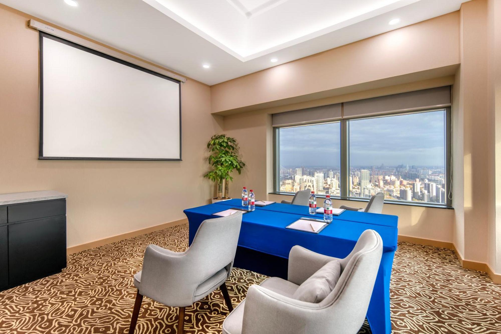 Novotel Atlantis Shanghai - Breakfast In The Clouds With River View In The Revolving Restaurant & 24Hours Free Self-Laundry Kültér fotó