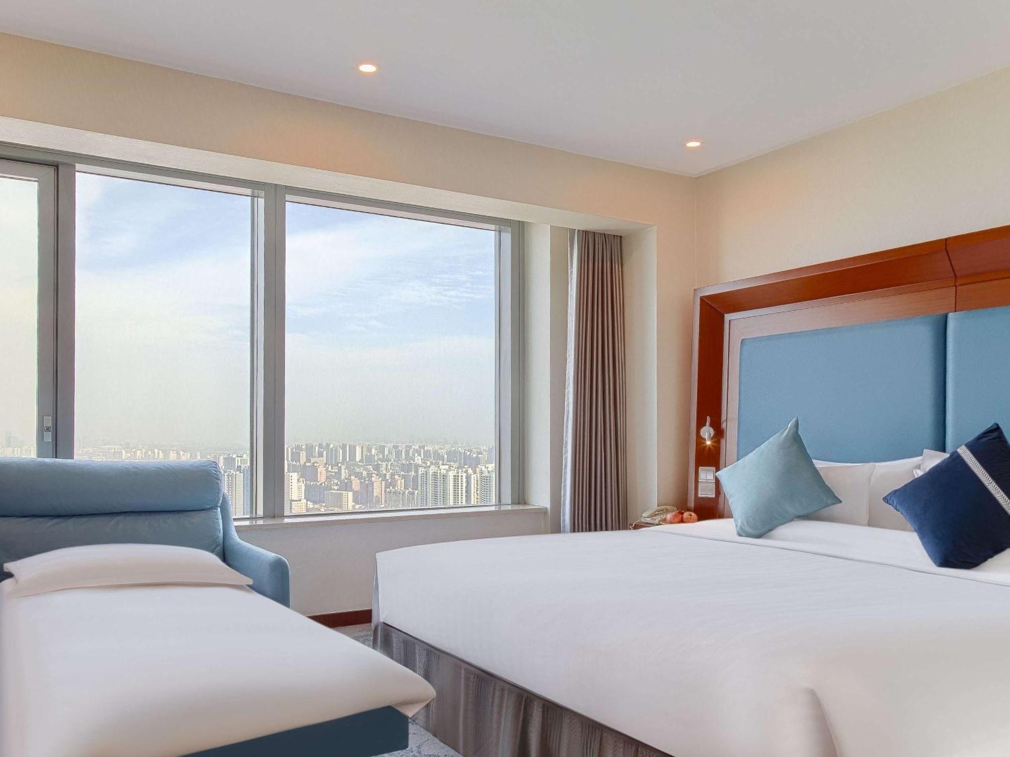 Novotel Atlantis Shanghai - Breakfast In The Clouds With River View In The Revolving Restaurant & 24Hours Free Self-Laundry Kültér fotó
