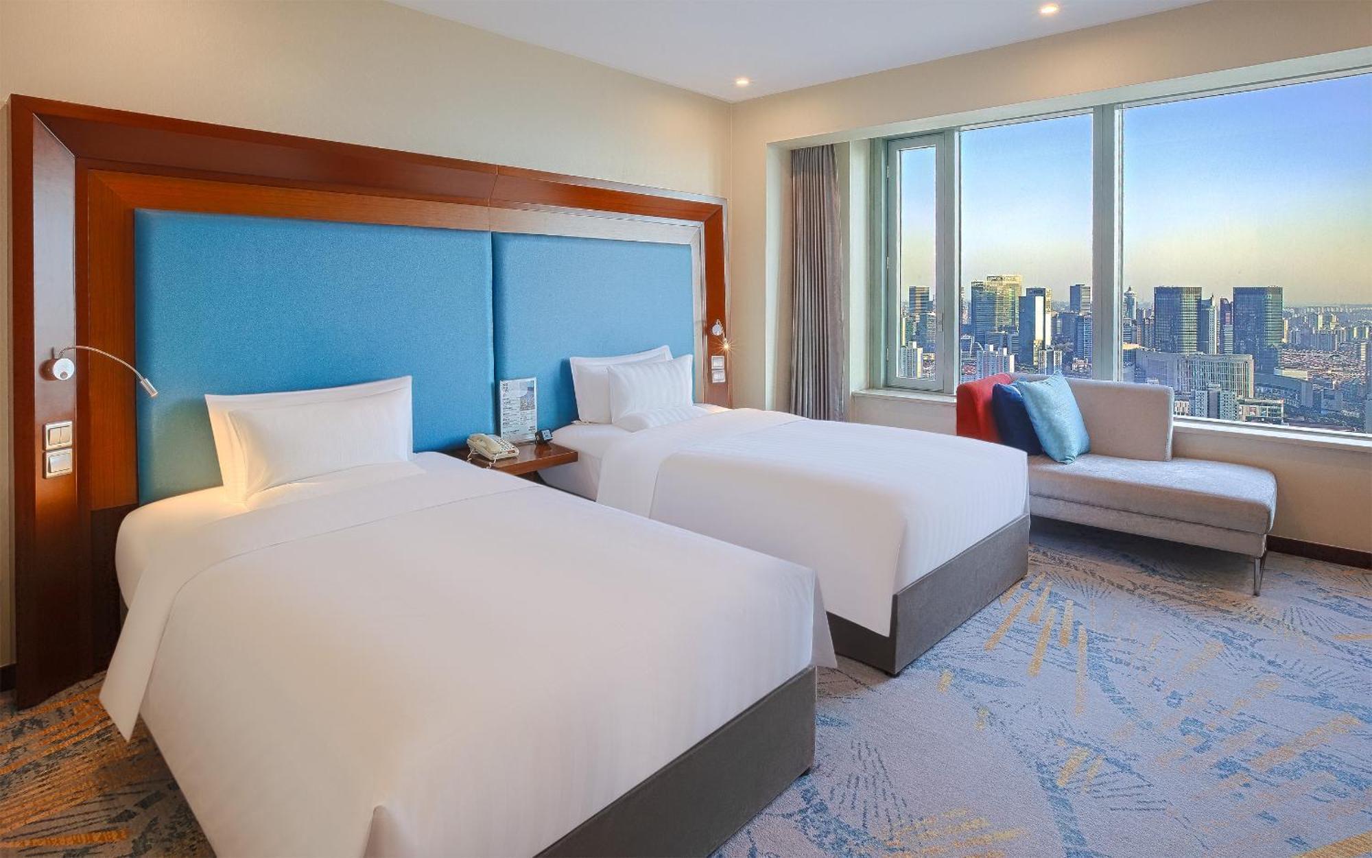 Novotel Atlantis Shanghai - Breakfast In The Clouds With River View In The Revolving Restaurant & 24Hours Free Self-Laundry Kültér fotó