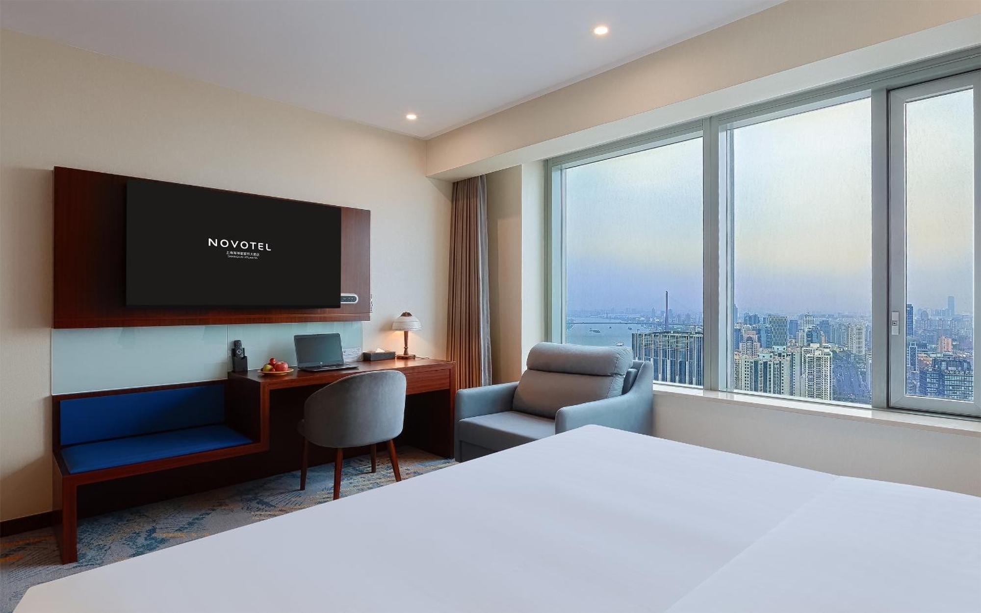 Novotel Atlantis Shanghai - Breakfast In The Clouds With River View In The Revolving Restaurant & 24Hours Free Self-Laundry Kültér fotó