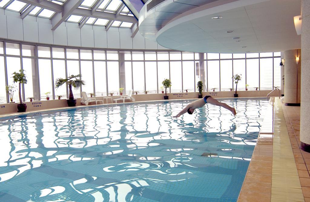 Novotel Atlantis Shanghai - Breakfast In The Clouds With River View In The Revolving Restaurant & 24Hours Free Self-Laundry Kültér fotó